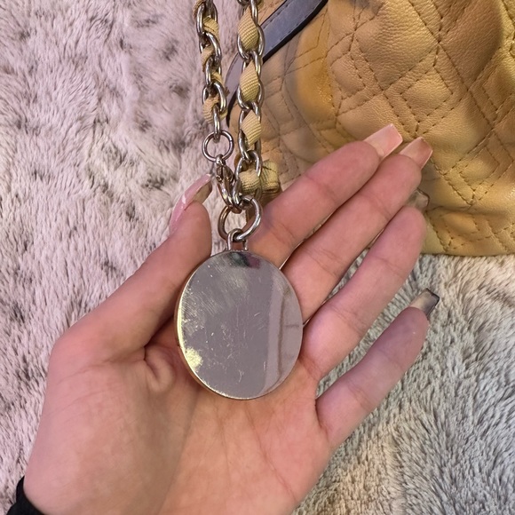 Yellow Guess Clutch - Picture 8 of 13